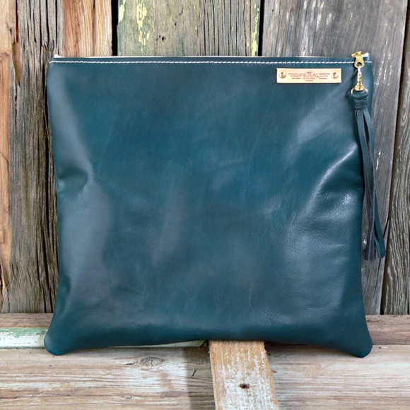 Handmade ❤️Artisan Leather Fold Over Clutch - Picture 3 of 4